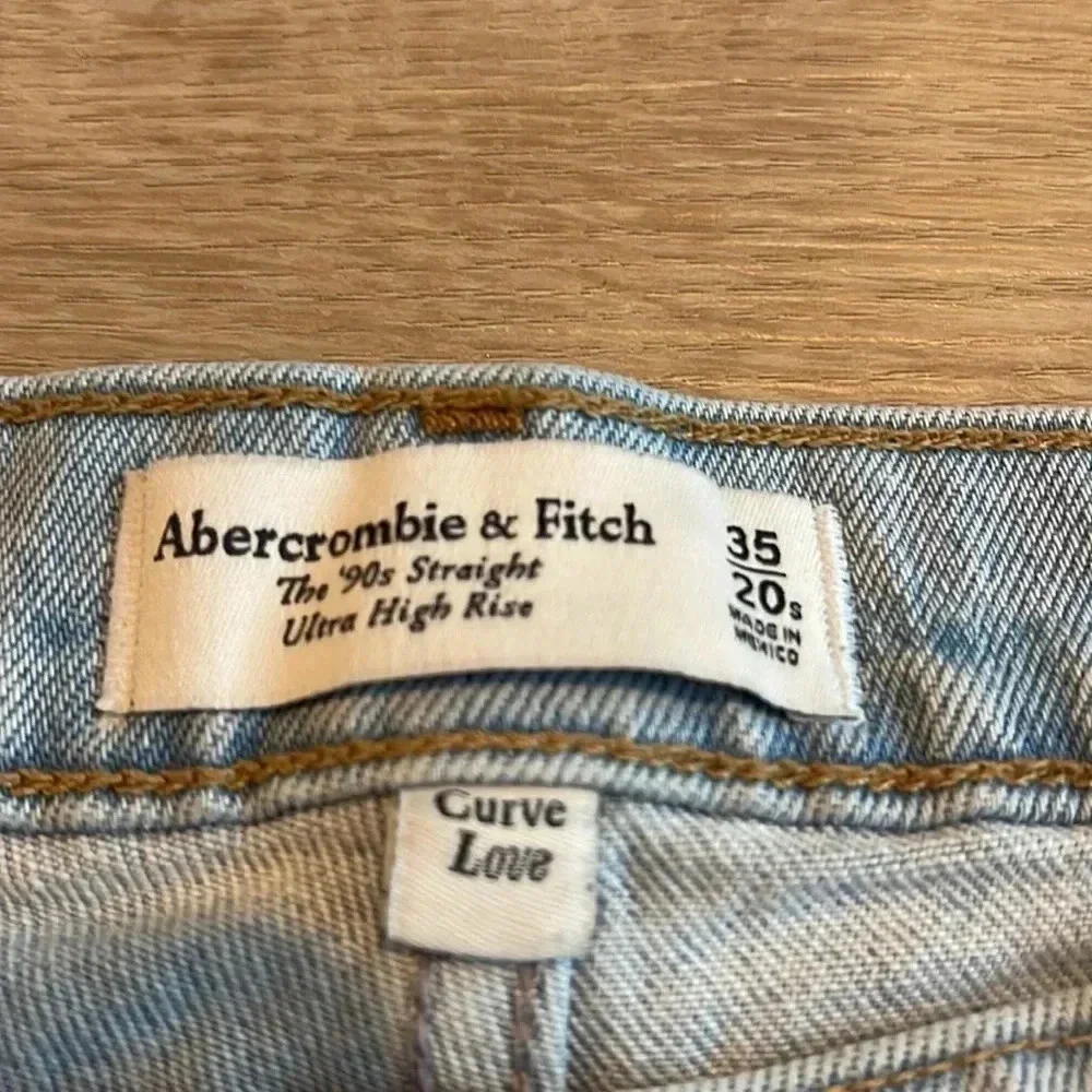 Abercrombie and Fitch Curve Love The 90s Straight Ultra High Rise 35/20S - Picture 2 of 8